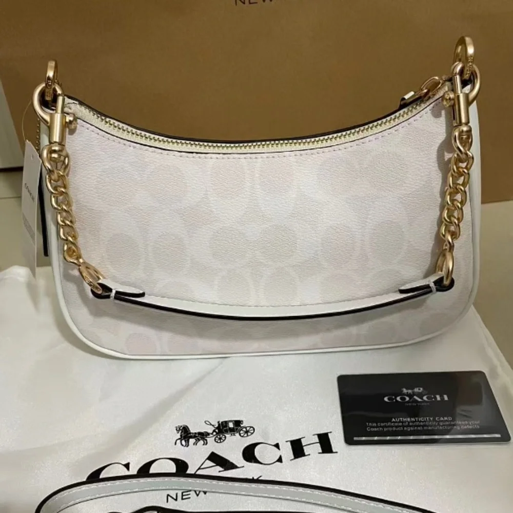 Coach Teri Shoulder Bag In Signature Canvas CA548 - Picture 3 of 10
